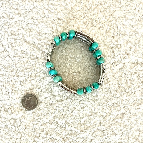 turquoise & silver elasticize bracelet - Picture 16 of 17